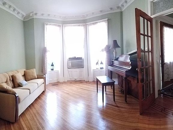 4th image of 324 E 25th St #1