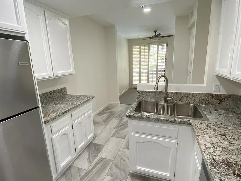 5845 Friars Rd #1216 — Photo 39