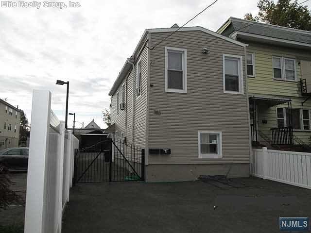 1st image of 380 N 10th St
