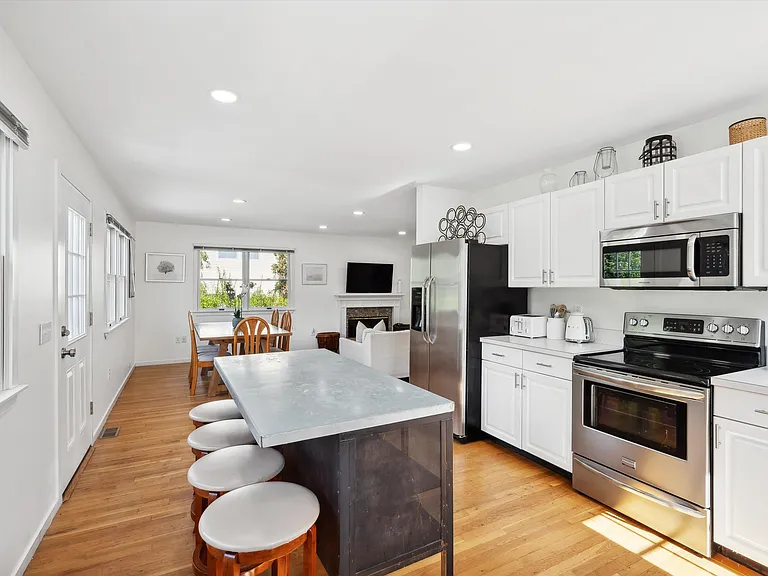 12 Sunset Dr — Photo 11