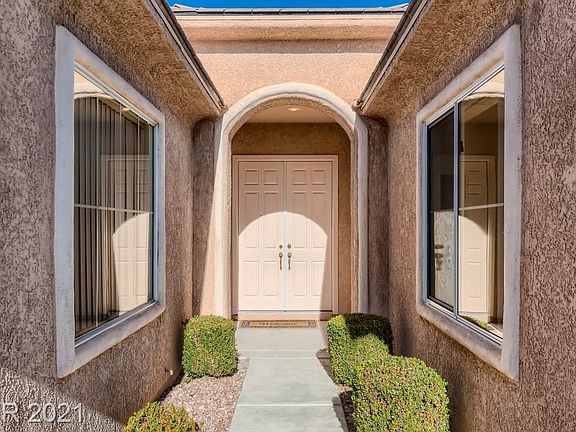 4th image of 10414 Melodia Magico Ave