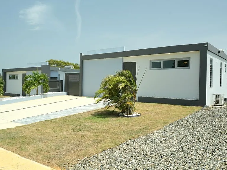 Carr 459 Km 12.4 Bo. Paraiso del Sol Villa 1 — Photo 2