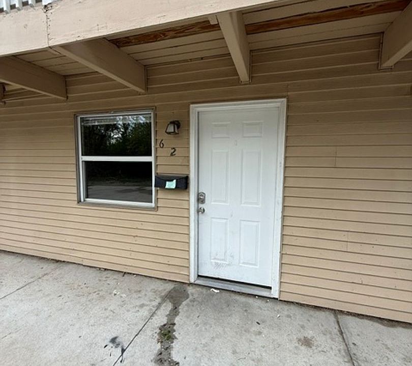 1st image of 627 W 13th St