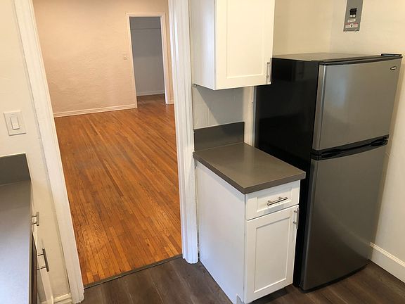 5th image of 1011 N Alfred St #3