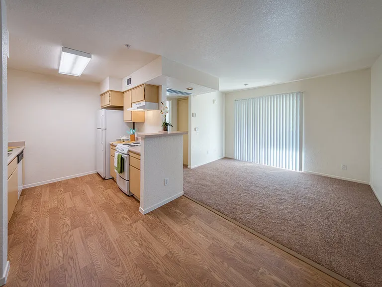 Vintage Chateau | Affordable 55+ Senior Apartments — Photo 11