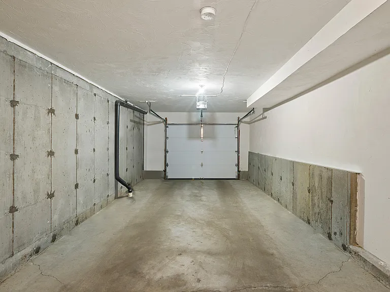 73 Half Crown Cir — Photo 22