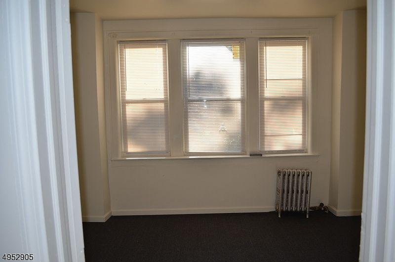 2nd image of 716-718 S 15th St