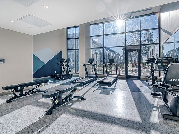 4th image of 6138 Birney Ave #401