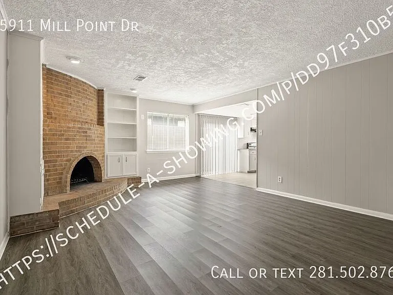 15911 Mill Point Dr — Photo 3