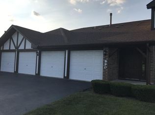 890 Cross Creek Dr N APT AA1, Roselle, IL 60172