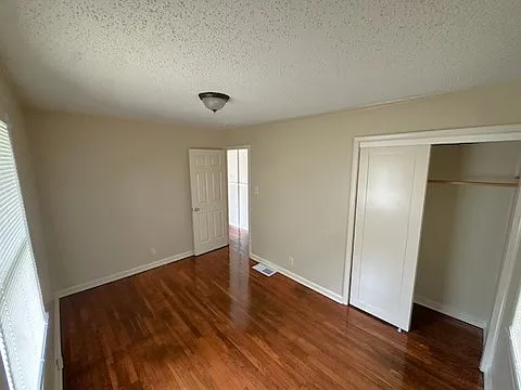 2226 Finchley Dr — Photo 5