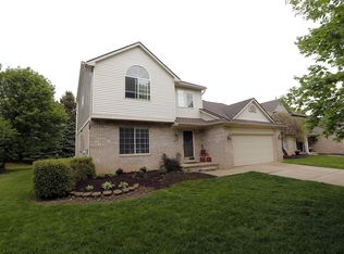 6407 Bedview Dr, Saline, MI 48176
