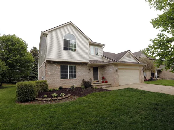 6407 Bedview Dr, Saline, MI 48176