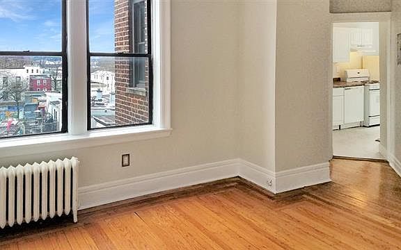 4th image of 429 Fairmount Ave APT 410