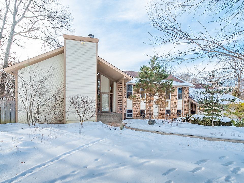 1st image of 32321 N Forest Dr