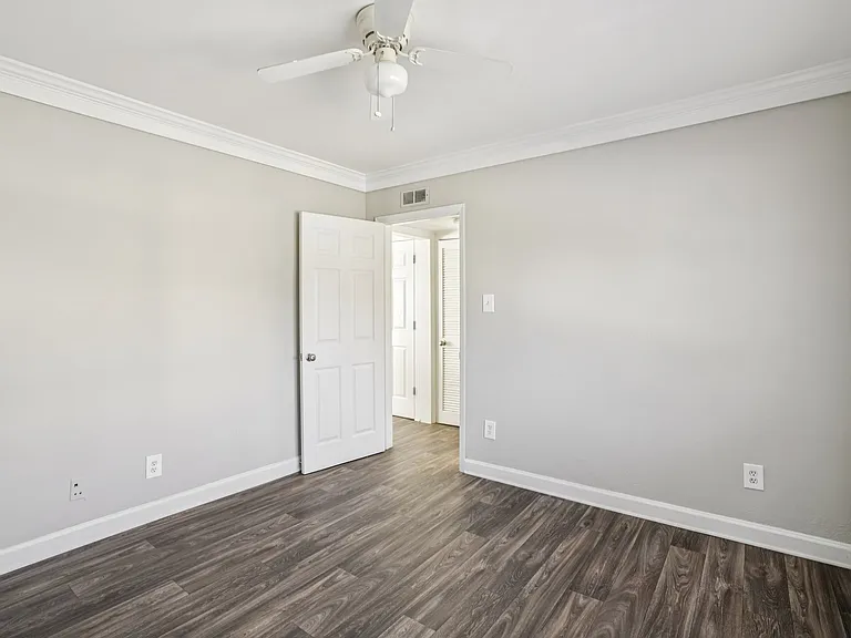 Buckhead Townhomes and Gardens — Photo 18