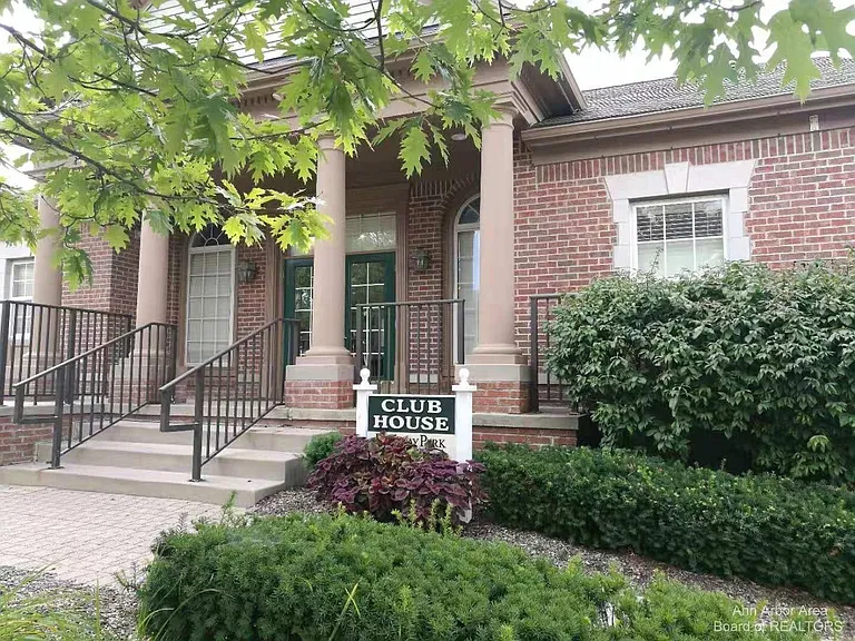 2806 Barclay Way — Photo 19
