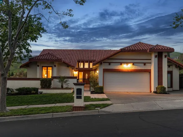 704 Liquidamber Pl, Danville, CA 94506