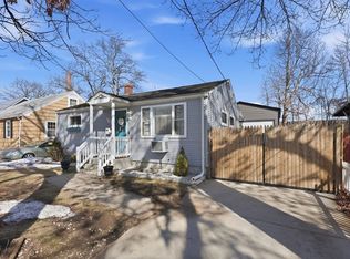 191 Monrovia St, Springfield, MA 01104