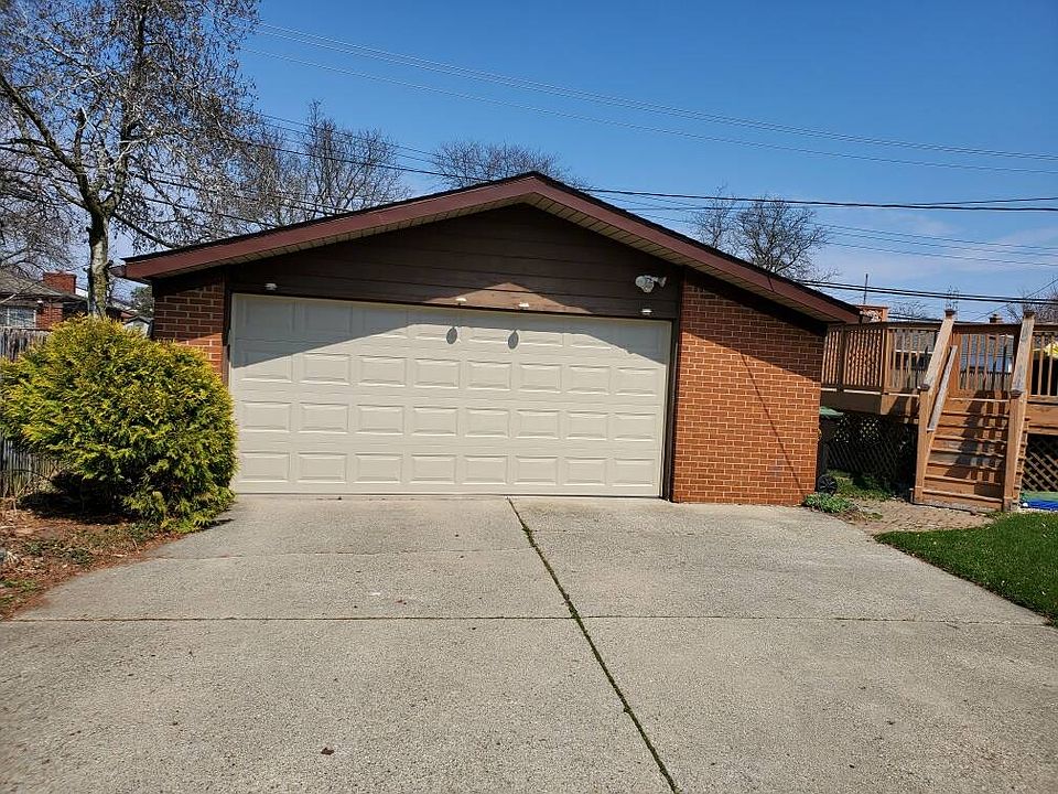 2nd image of 3320 Valley Ct