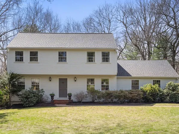 70 Wagon Rd, Westwood, MA 02090
