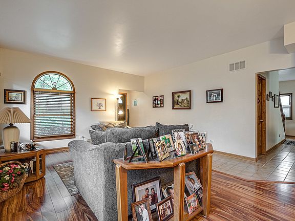 5th image of 5501 W Lake Shore Dr