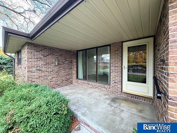 3rd image of 639 Danville Dr