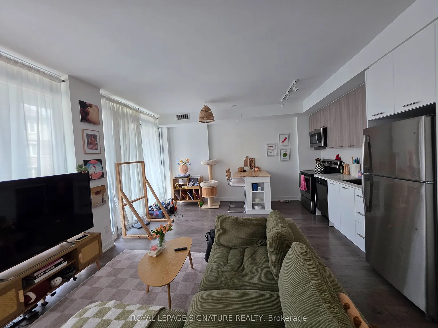 2 bed, $2,100 — Photo 2