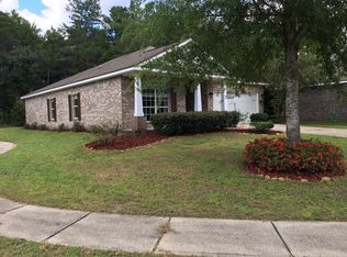 52 Rhapsody St, Freeport, FL 32439