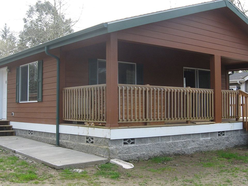 1st image of 836 Catala Ave SE