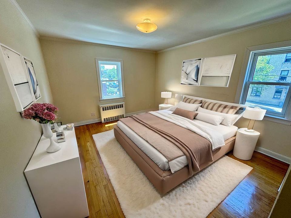 1st image of 19-03 Ditmars Blvd #4