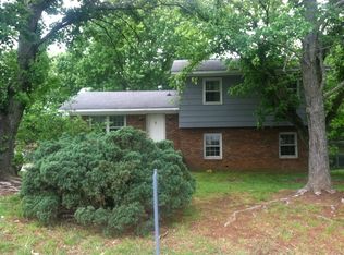 4401 Tipperary Dr, Raleigh, NC 27604