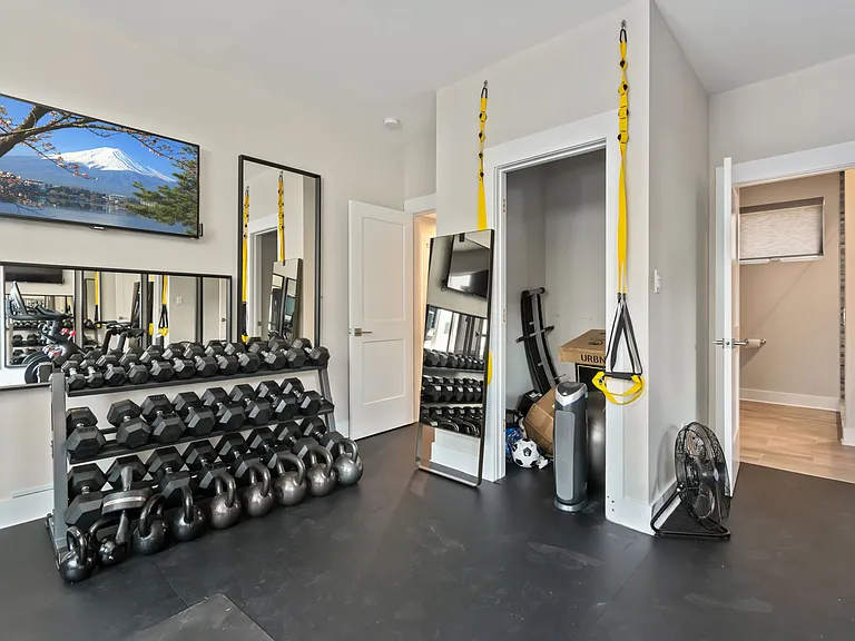 924 Westbrook Dr #A — Photo 23