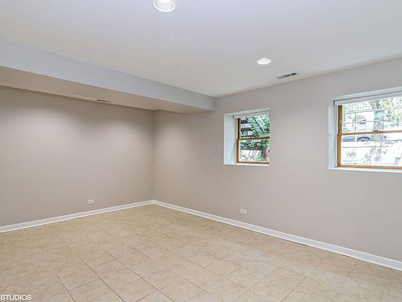 5th image of 1616 N Paulina St #G