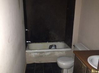 102 Leaf Ln, Clinton, NC 28328