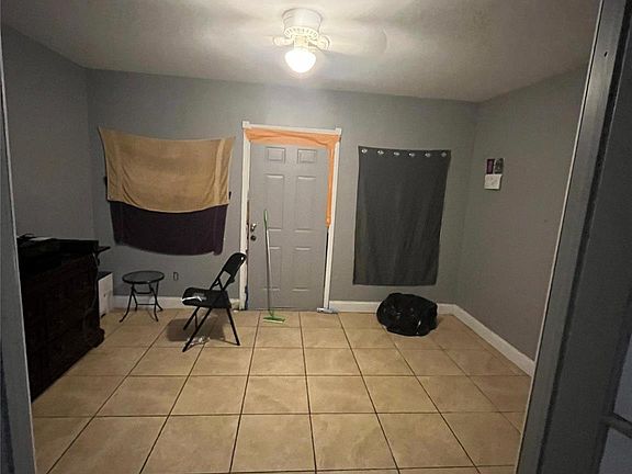 4th image of 9713 Clark Rd