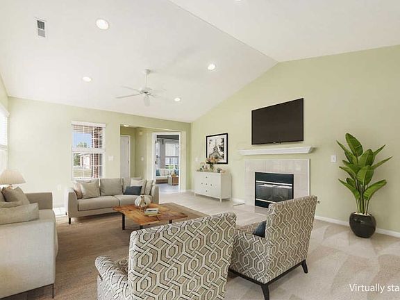 5th image of 6 Greenhedge Cir