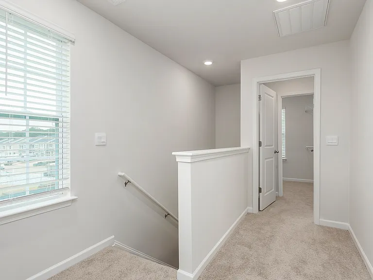 1193 Evelynnview Ln — Photo 15