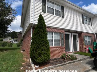 916 W Crawford St APT 1, Dalton, GA 30720
