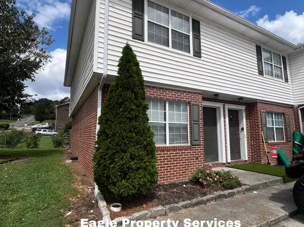916 W Crawford St APT 1, Dalton, GA 30720