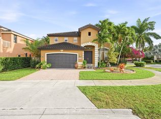 16372 SW 62nd Ter, Miami, FL 33193