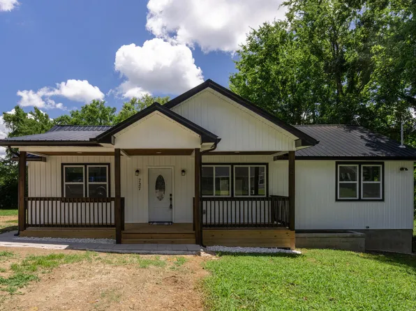 727 Kellar Ct, Etowah, TN 37331