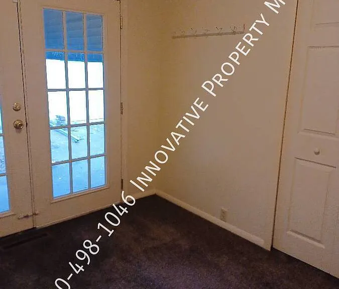 2829 Plainfield Ave — Photo 19