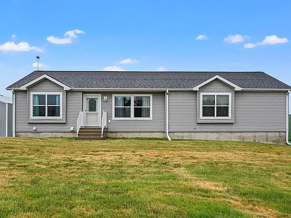 4th image of 1365 County Road H
