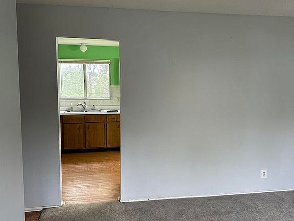 4th image of 113 N Lark Ln