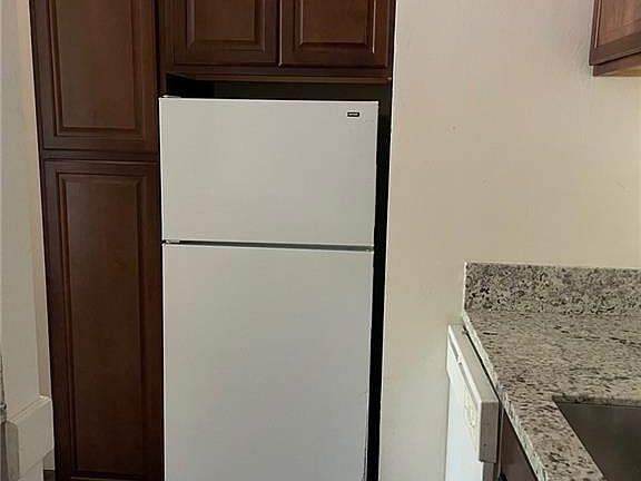 5th image of 872 Tanager St Unit 23