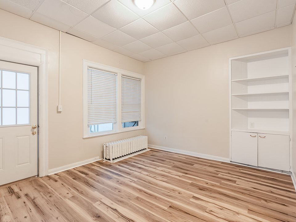 1st image of 273 Paddock St #12
