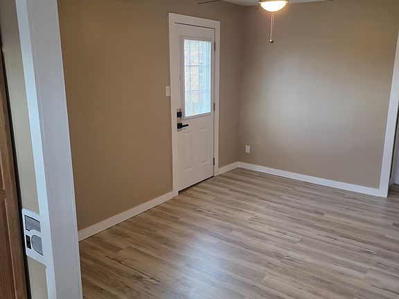 2nd image of 144 Balm St APT 2