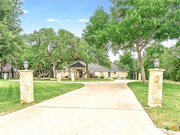 2nd image of 155 Spire Ln