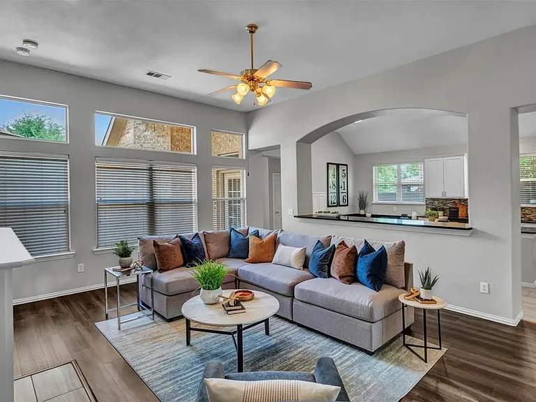 1601 Long Prairie Ct — Photo 17